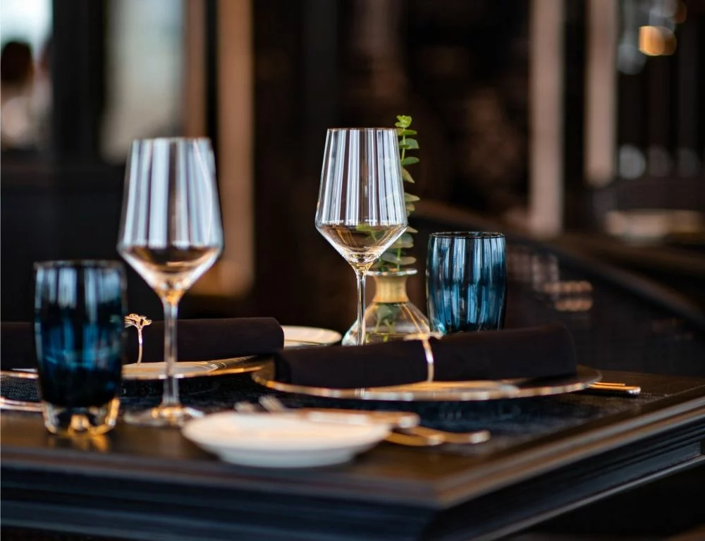 Listen to live music while dining at one of the most romantic restaurants in Hanoi Old Quarter