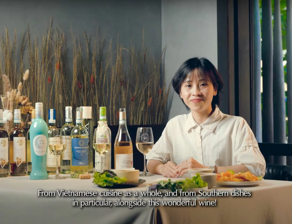 How Pinot Grigio DOC Delle Venezie can pair with Northern Vietnamese cuisine - Sommelier Tram shares on ICHAM channel