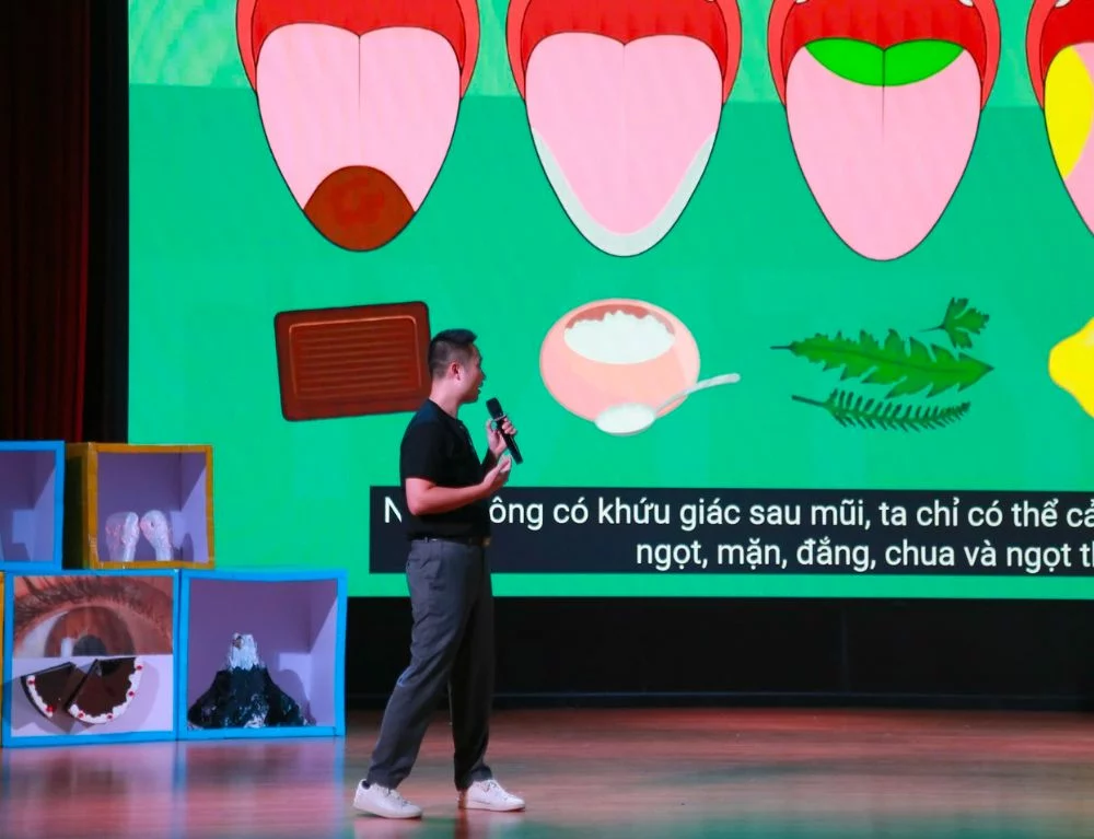 Chef Truong Quang Dung on TEDx Su Pham stage