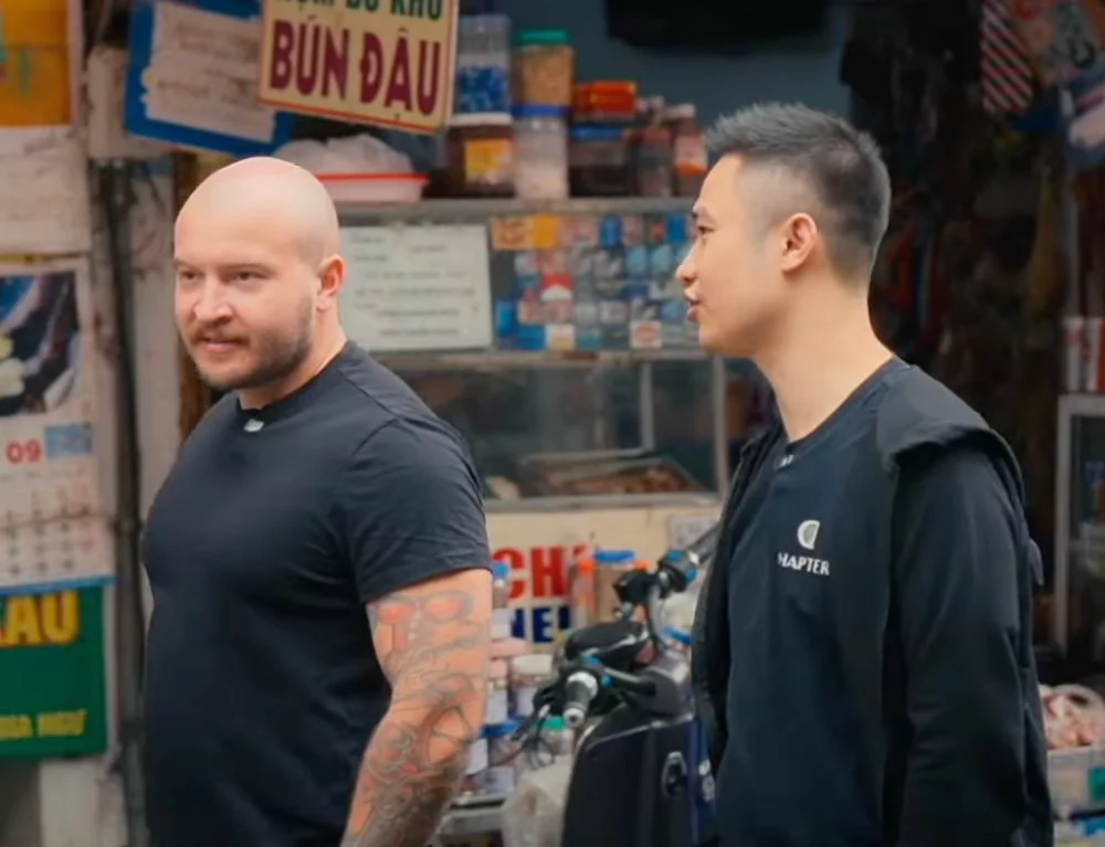 Chef Dung and Chef Denis experienced shopping at local market in Hanoi’s Old Quarter