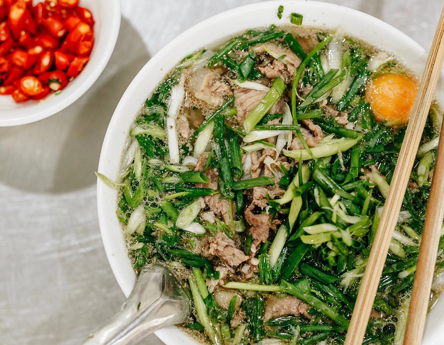 pho-thin-lo-duc-serves-traditional-pho-hanoi-in-welcoming-casual-surroundings