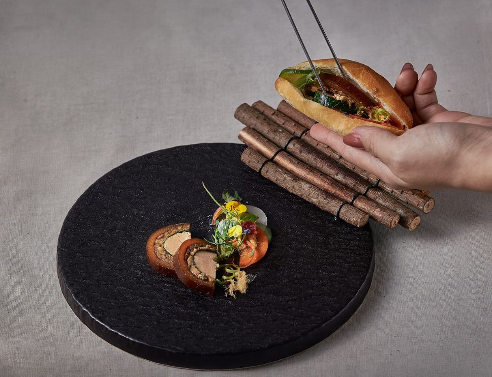 chefs-transform-ingredients-into-edible-art-masterpieces-chapter-dining