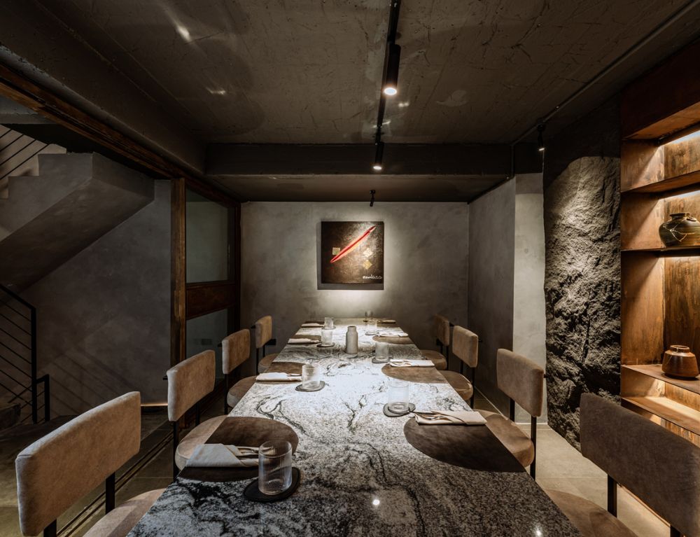 chapter-dining’s-space-marries-fire-inspired-design-with-raw-materials-chapter-dining