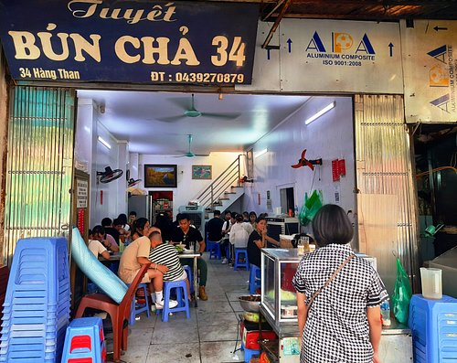 Charcoal-grilled pork and vermicelli at Bún Chả Tuyết, one of Hanoi’s most beloved street food lunches