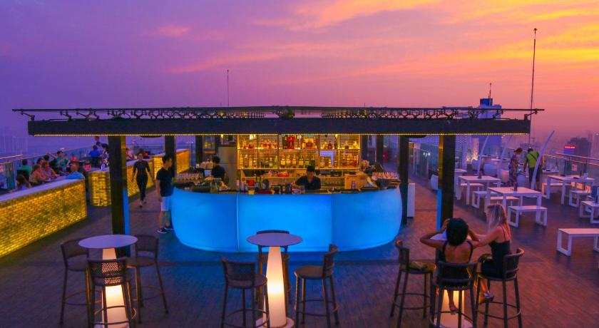 Top of Hanoi Rooftop Bar with 360° Skyline View