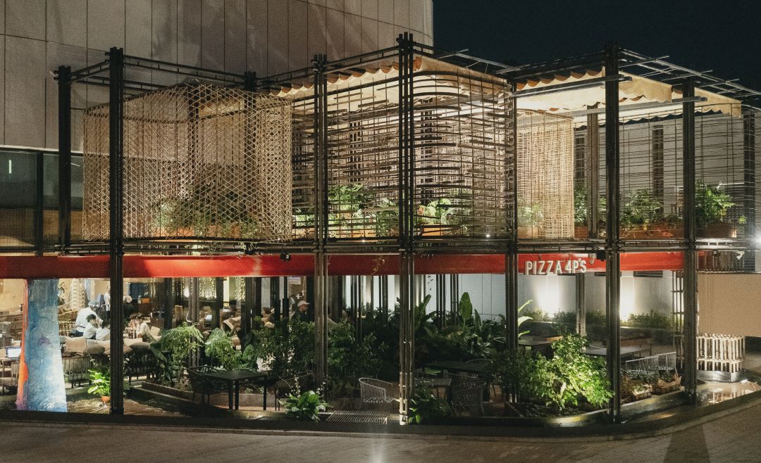 Pizza 4P'S space in Lotte Mall West Lake Hanoi