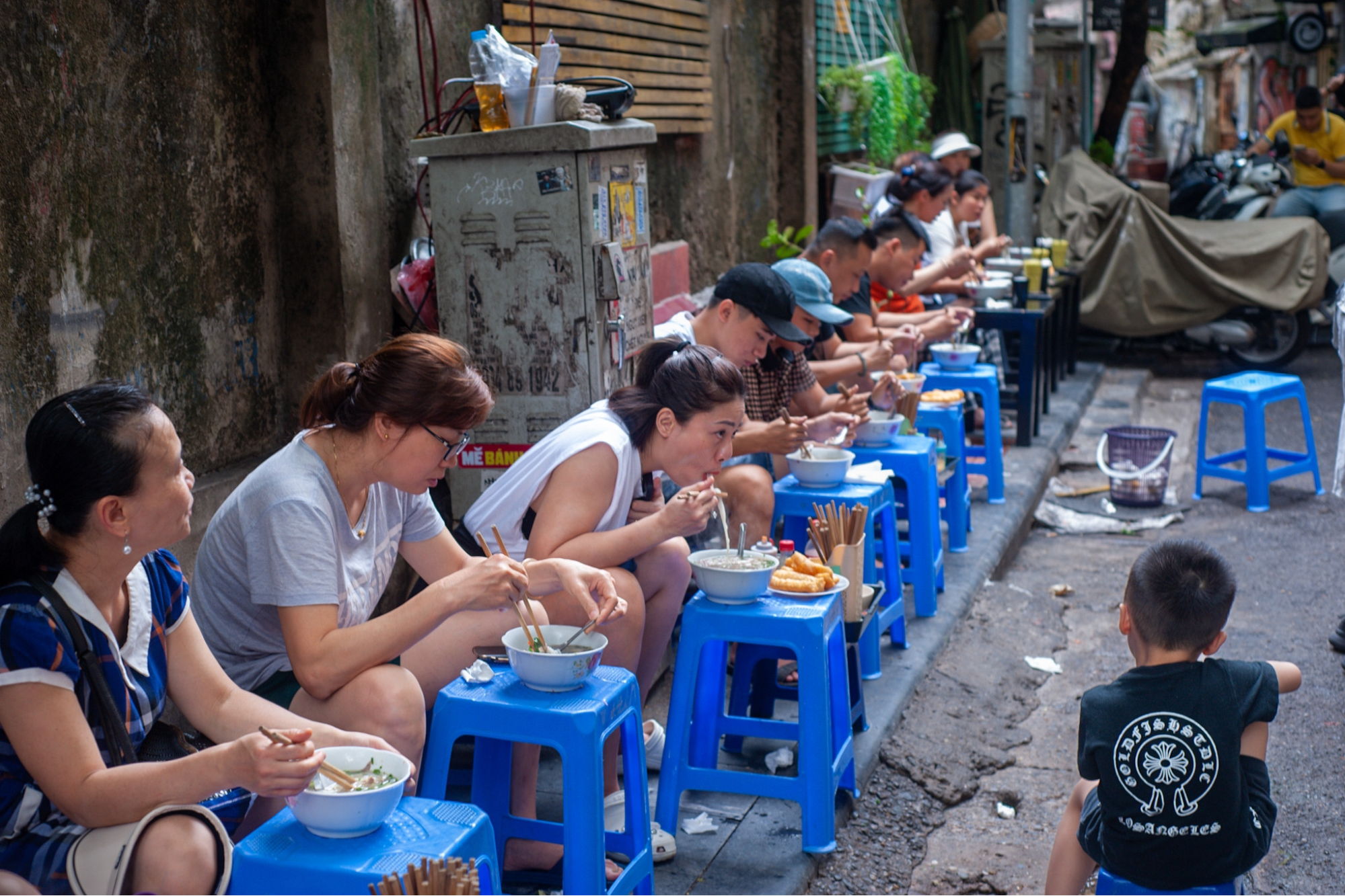 Phở Bưng Hàng Trống