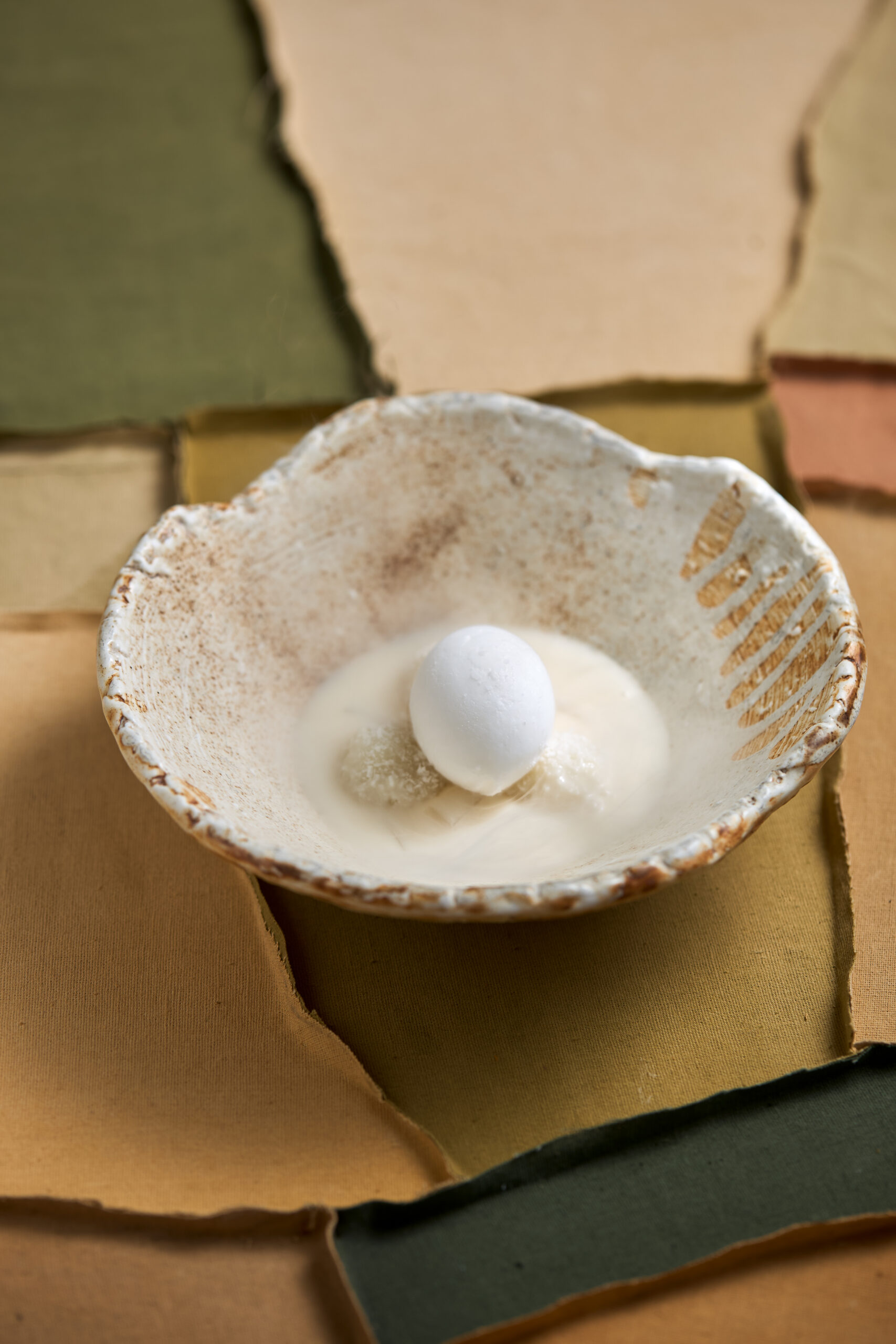 the-harmony-of-diverse-flavors-associated-with-vietnamese-coconut-coconut-dessert