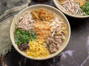 bun-thang-hanoi-traditional-noodle-soup