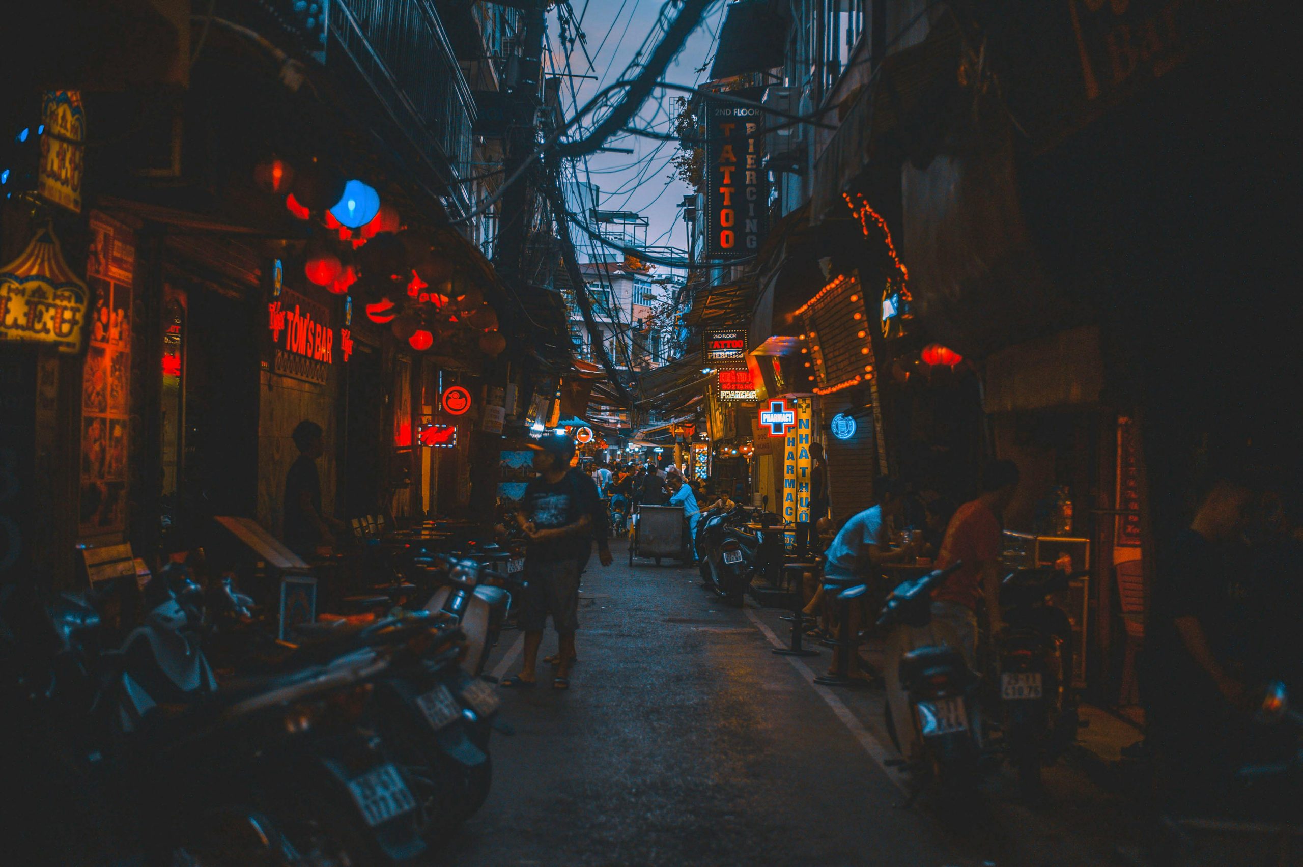 Hanoi after dark with cocktail bars and nightlife experiences