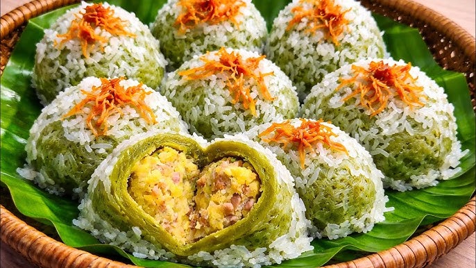 Vietnamese sticky rice with mung beans and pork filling inside traditional xoi khuc
