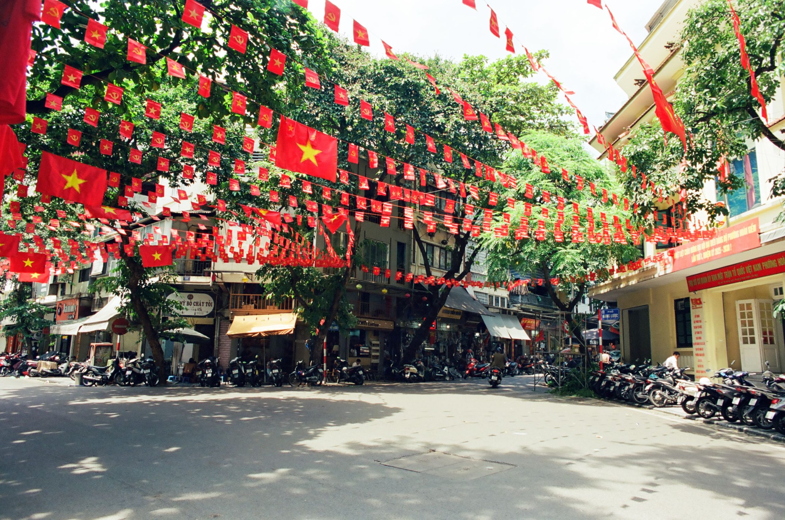 Vietnamese food near me in Hanoi featuring a contemporary Northern Vietnamese dining experience at Chapter Dining